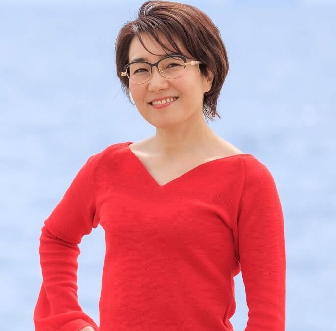 眼鏡エヴァンジェリスト　宮 キヌヨ
